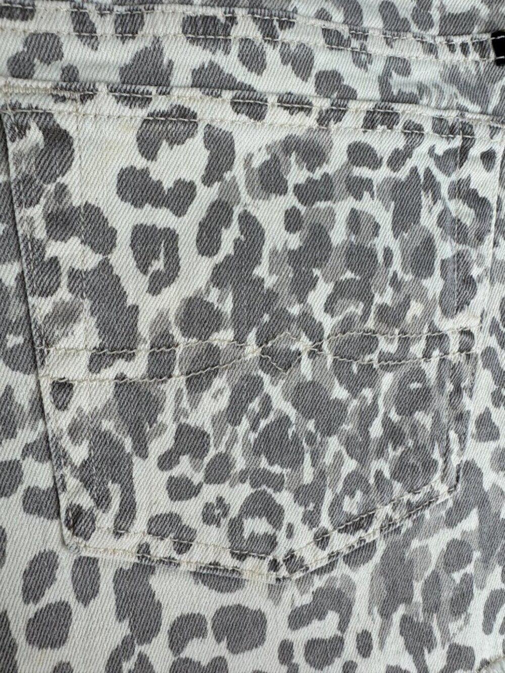 Lucky Brand Riley Animal Print Denim Shorts 6/28 Spring Cheetah Beach Travel - Picture 14 of 16